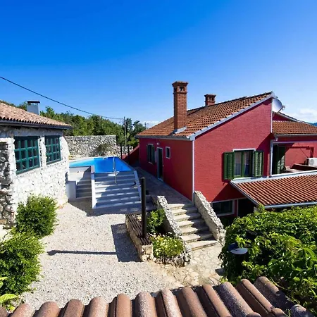 Holiday home In Mali Iz/insel Iz 6362 Mali Iz